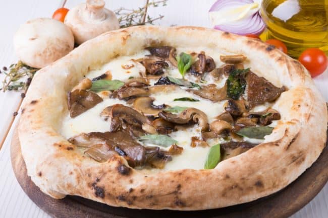 Pizza con la ricotta Pizza con la ricotta